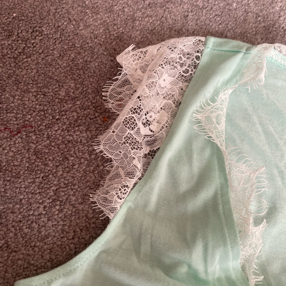 Sleep shirt with lace - Picture 2 of 5